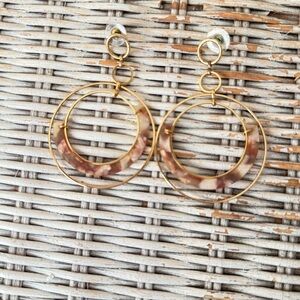 Ettika Circle Gold & Rose Quartz Earrings